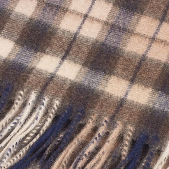 NWT Edinburg Cashmere 100% Cashmere Tartan Unisex Scarf in Winter Check - Picture 13 of 15